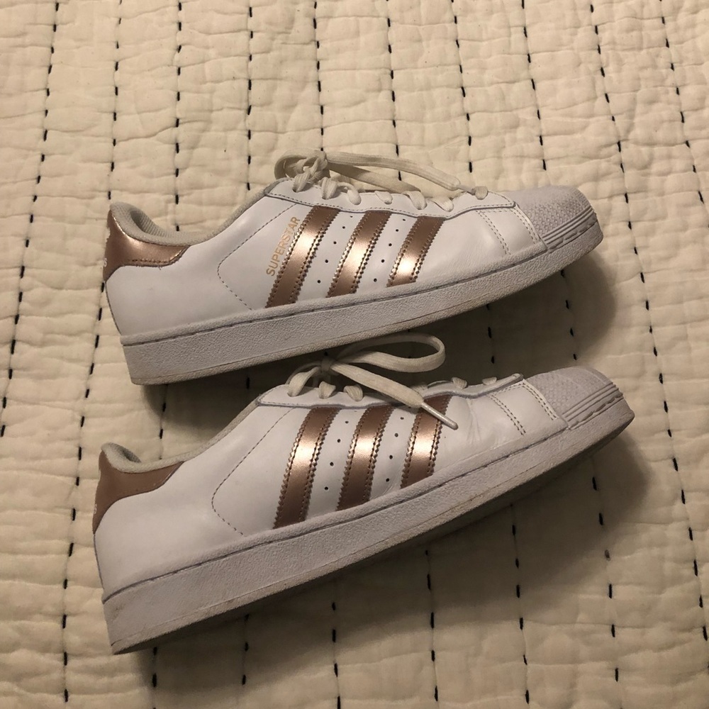 Adidas Superstar Sneakers - Size: 9